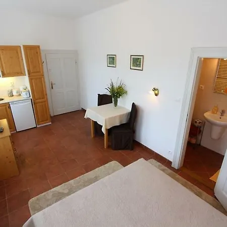 Jelen Nad Dyji Guest house